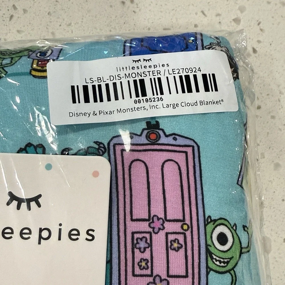 Little Sleepies Disney Pixar Monsters Inc. Scream Team Large Cloud Blanket 50x50